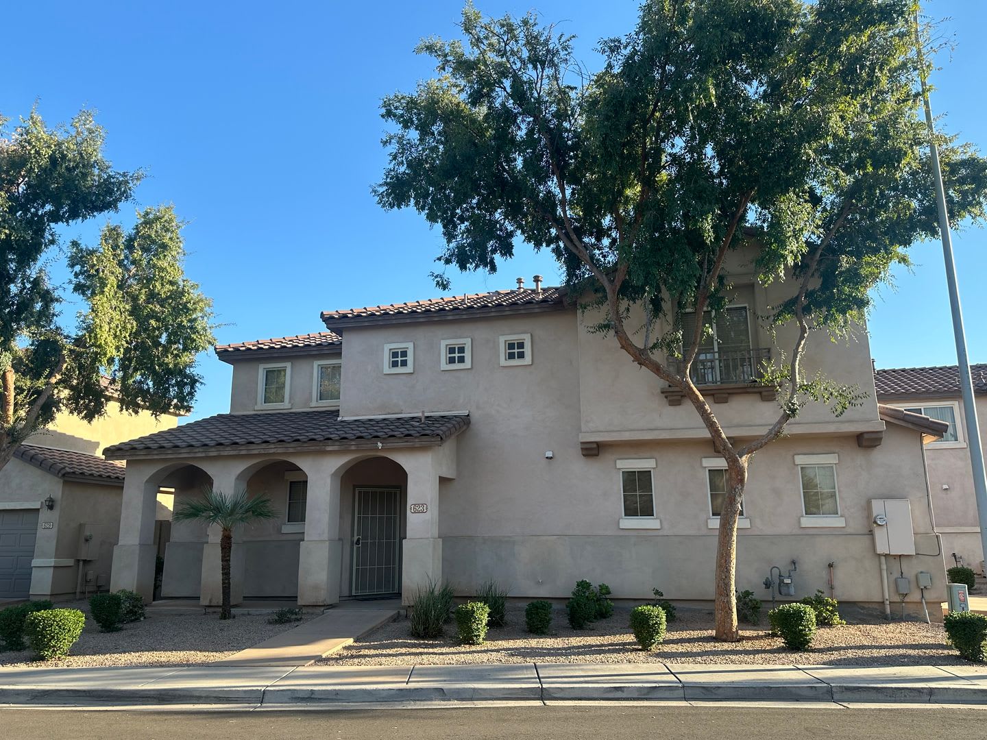 CHANDLER TWO STORY HOME. – photo 1