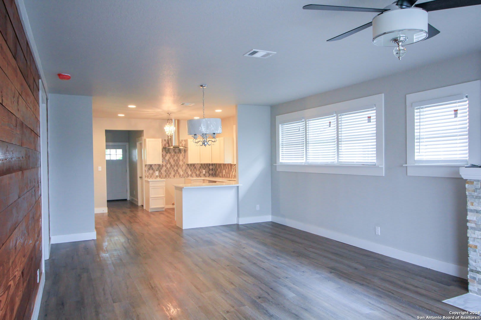 1138 IOWA ST – photo 3