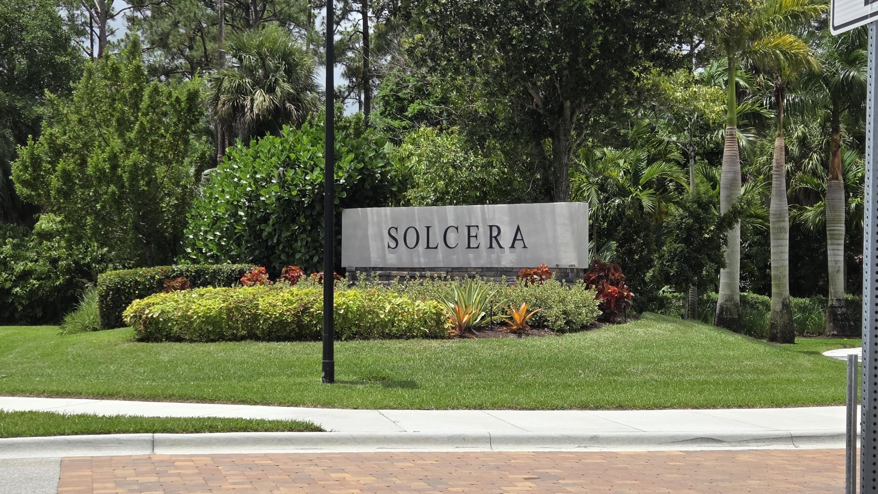 6668 Pointe Of Woods Drive – photo 2