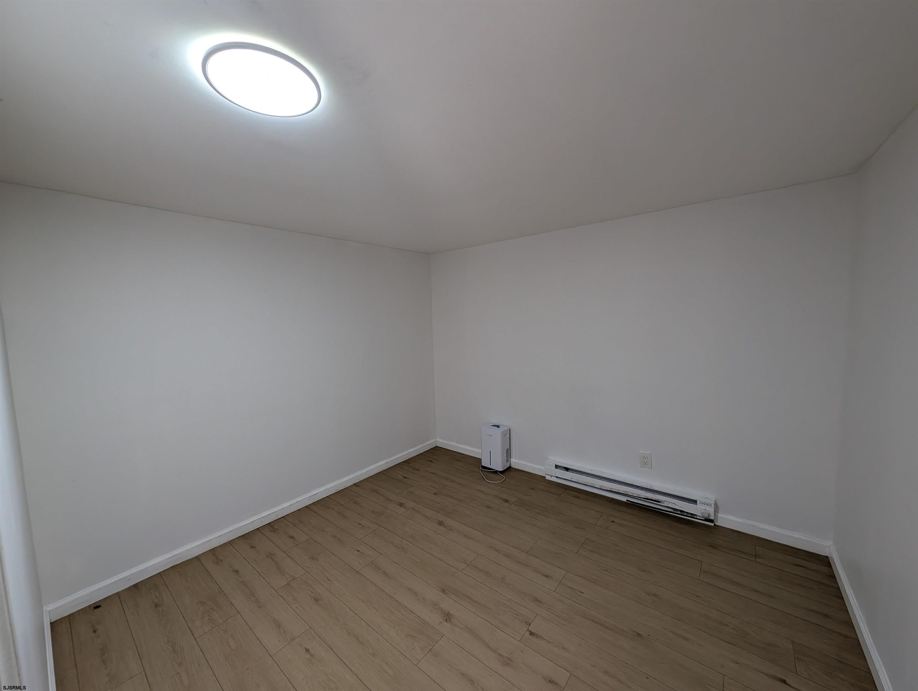 16 N Iowa Ave – photo 5