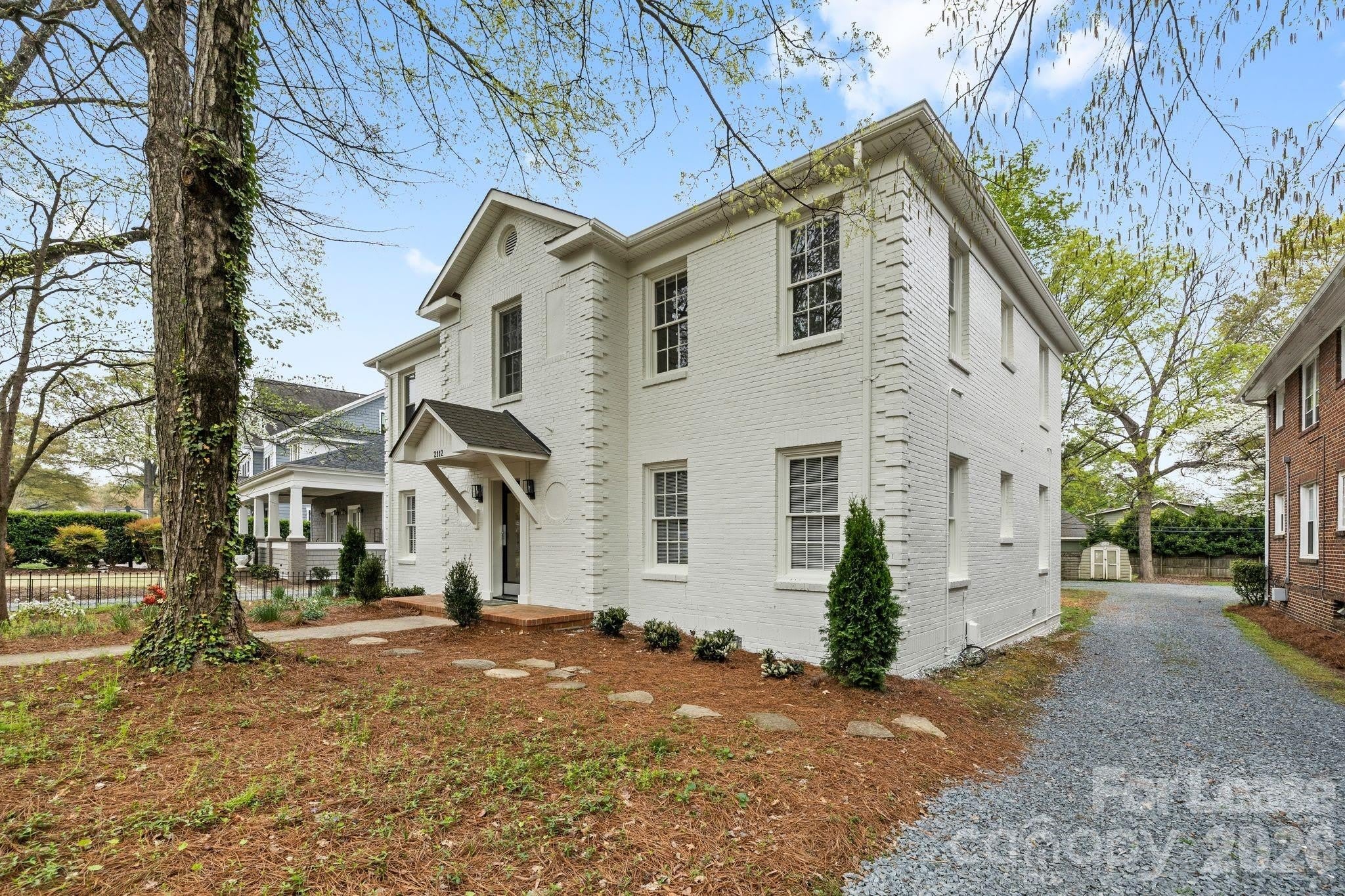 2112 Crescent Avenue – photo 3