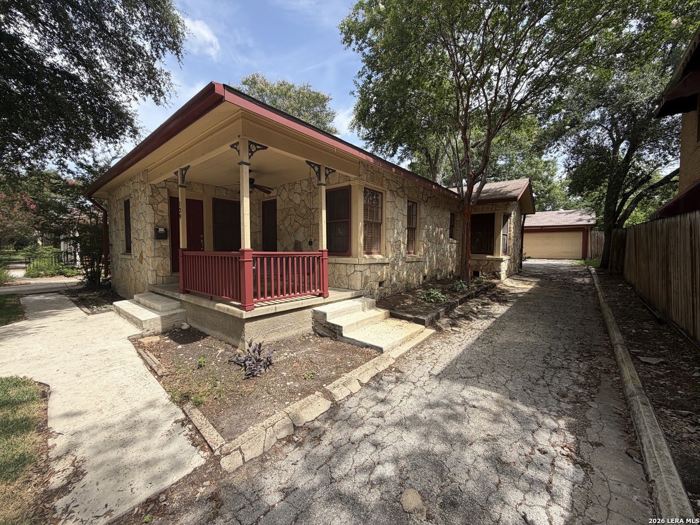 139 Thomas Jefferson Dr – photo 3