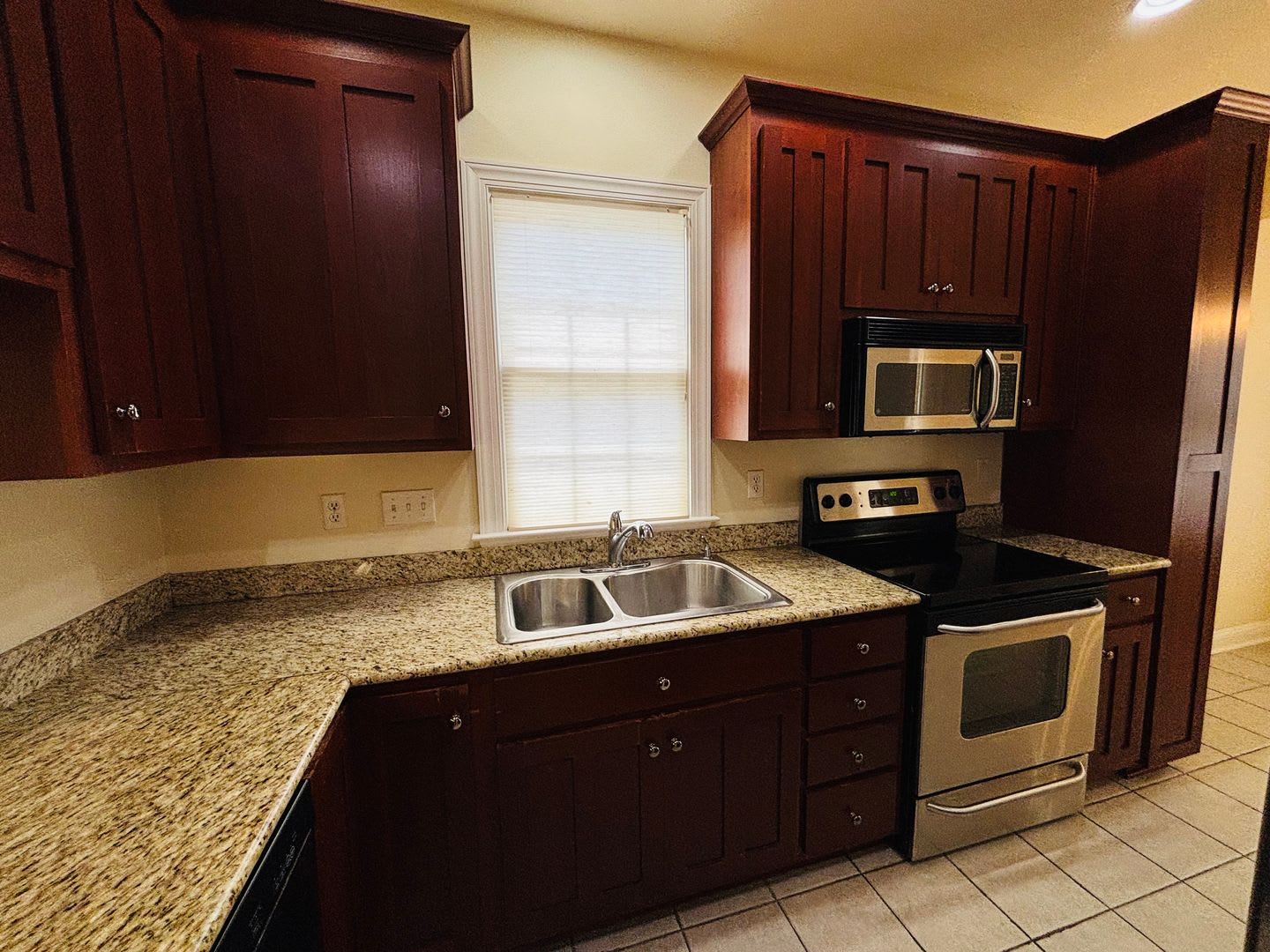 3 Bedroom 3.5 Bath Condo – photo 5