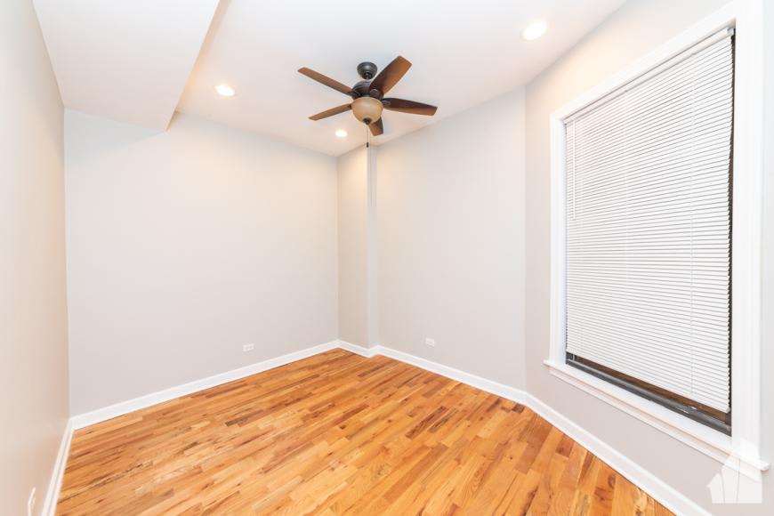 1420 West Irving Park Road – photo 4