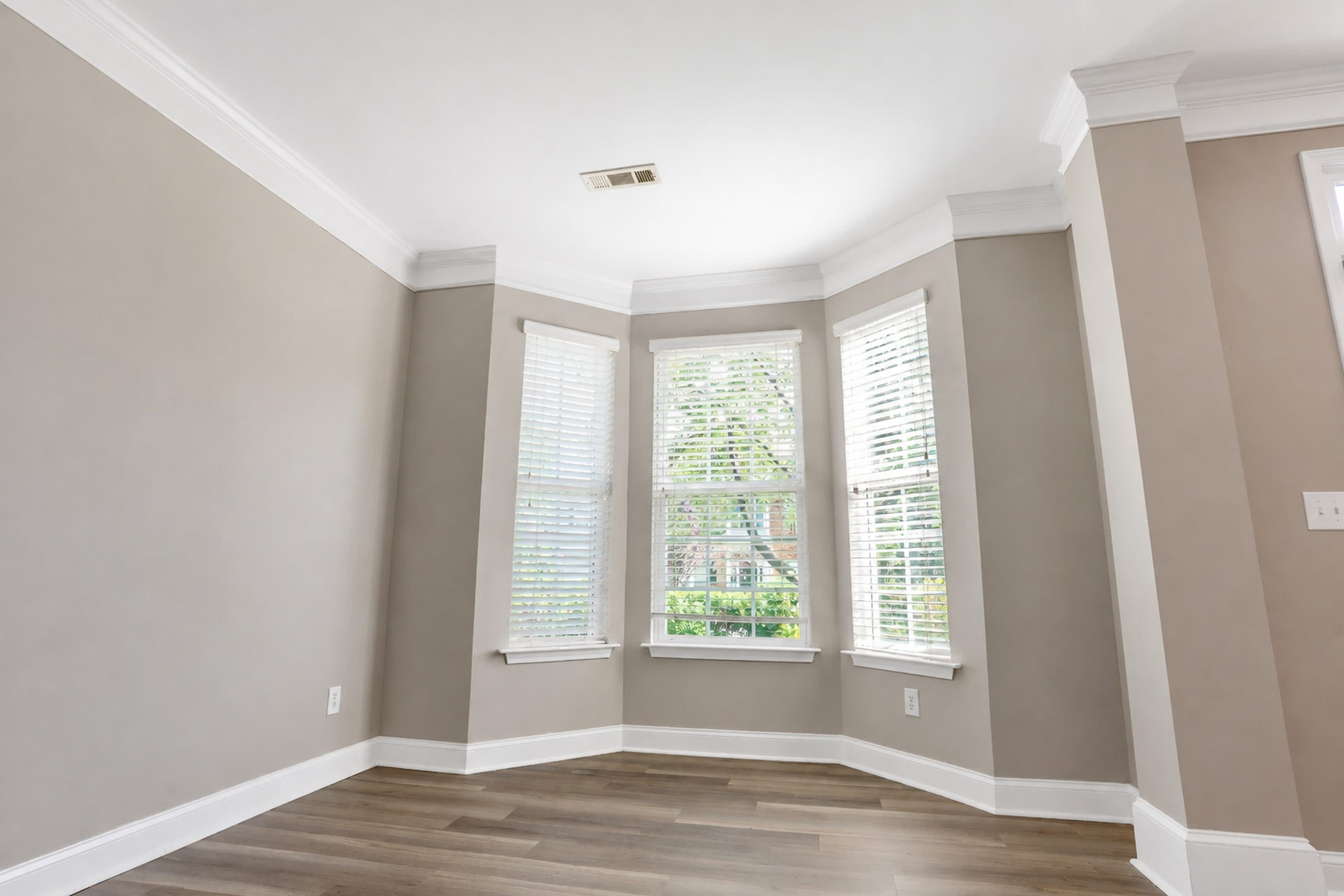 10132 Montrose Drive – photo 3