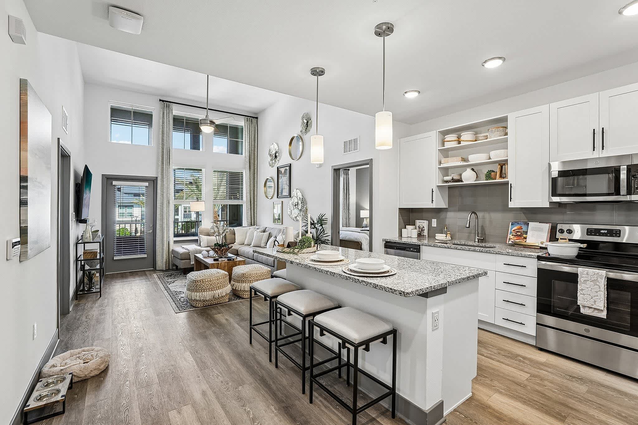 141 Millwood Road – photo 2