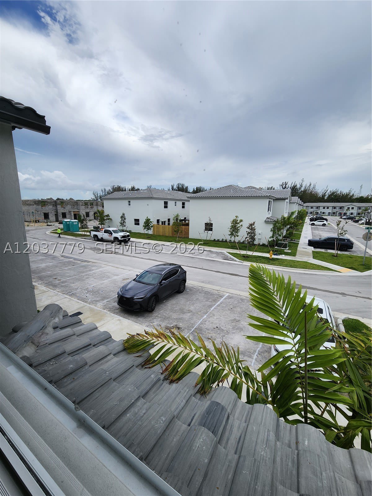263 SE 11th Ct – photo 3