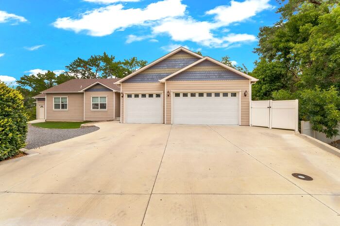 2245 Idella Court – photo 1