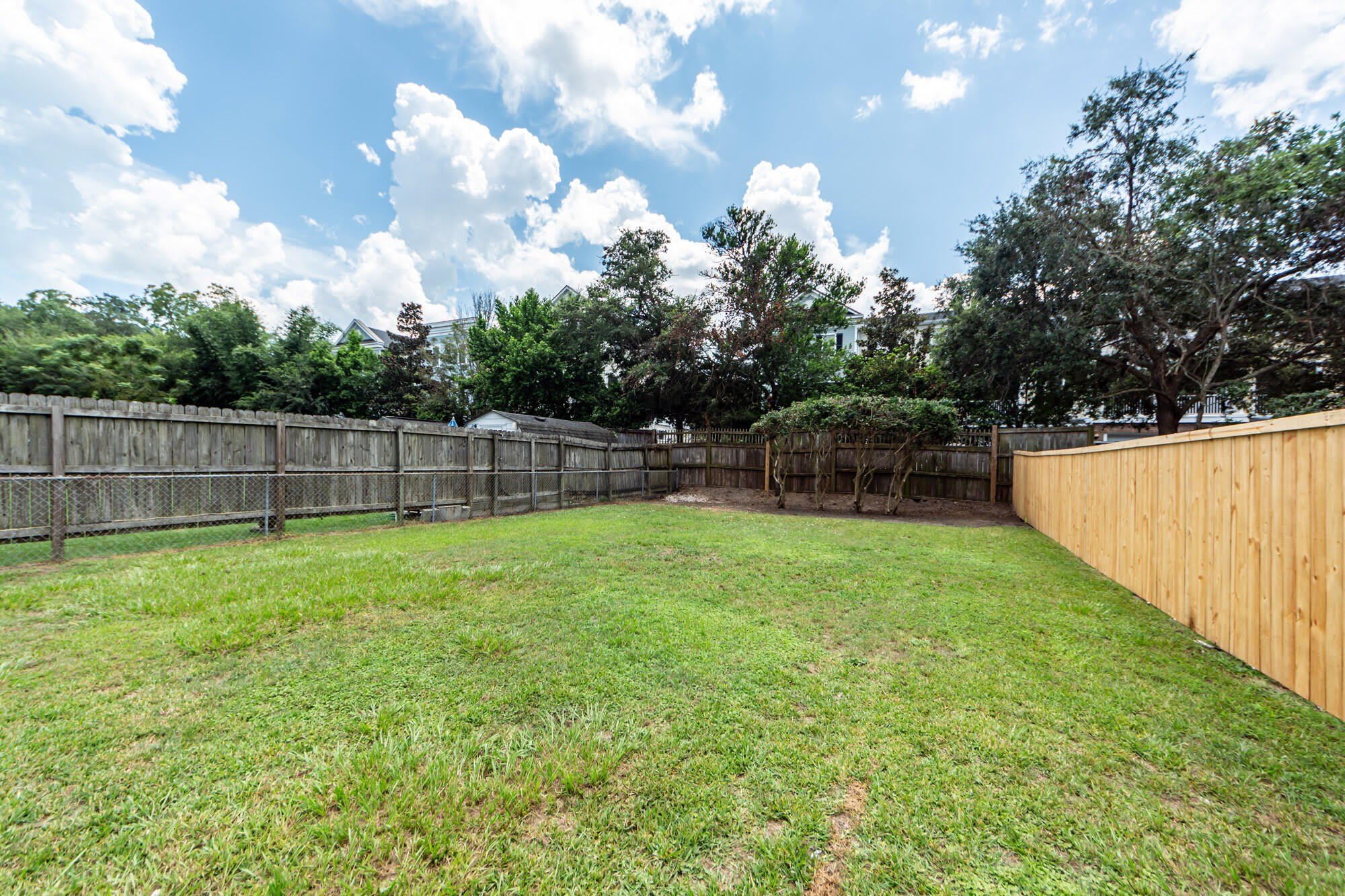 17 Vincent Drive – photo 3