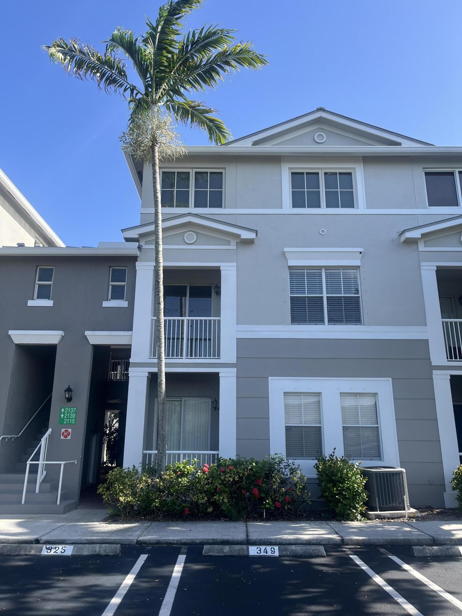 2137 SHOMA Drive – photo 1