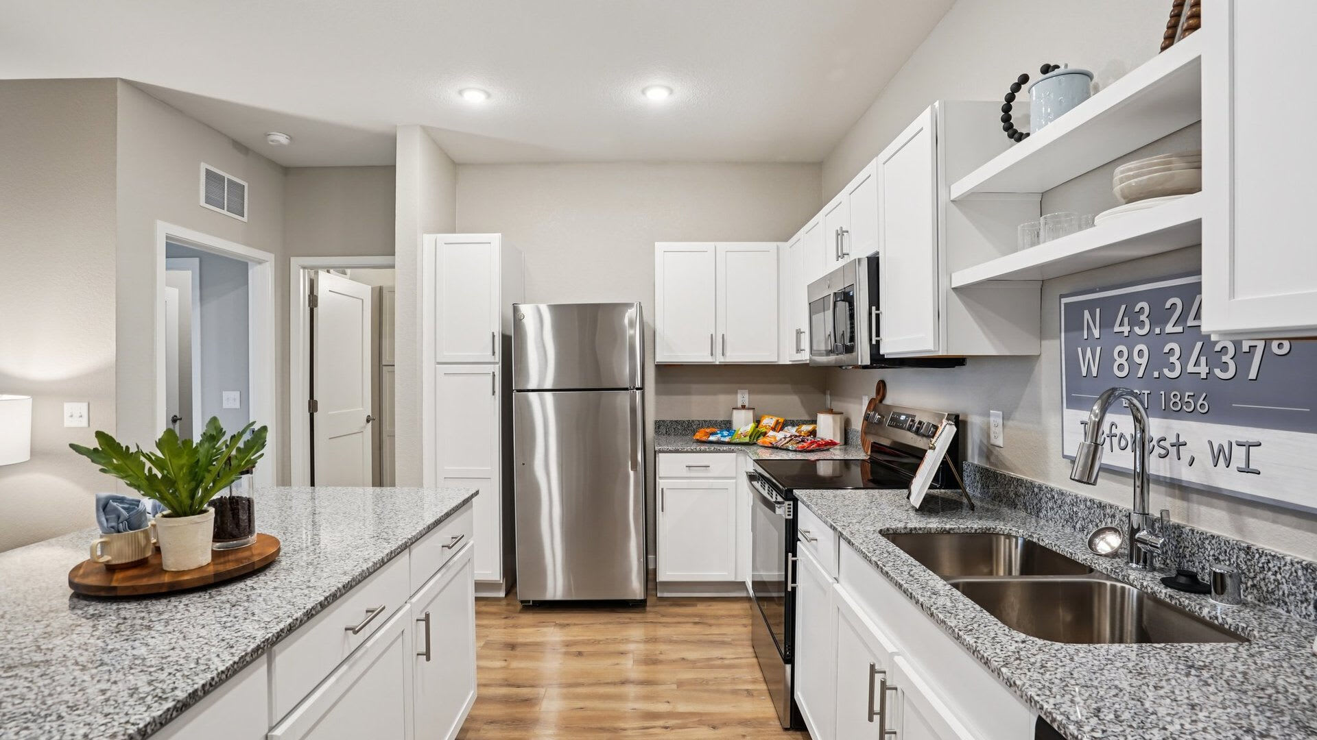 21235 Edison Lane – photo 4
