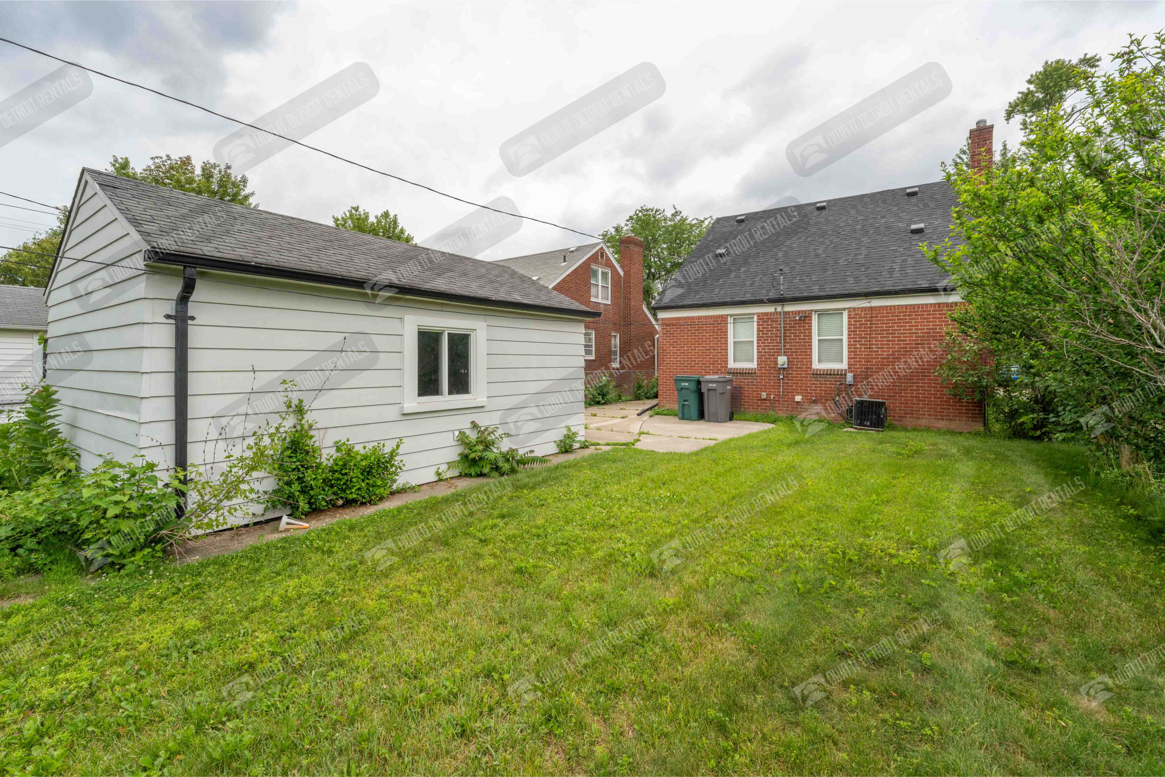 23745 Oak St – photo 5