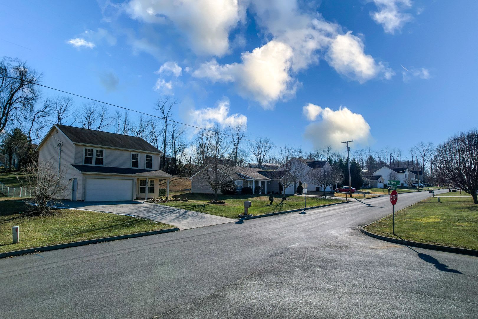 402 Kings Rd – photo 4