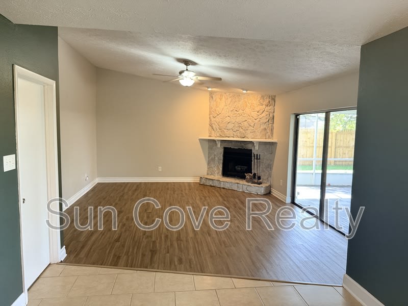 4017 Paddlewheel Dr – photo 2