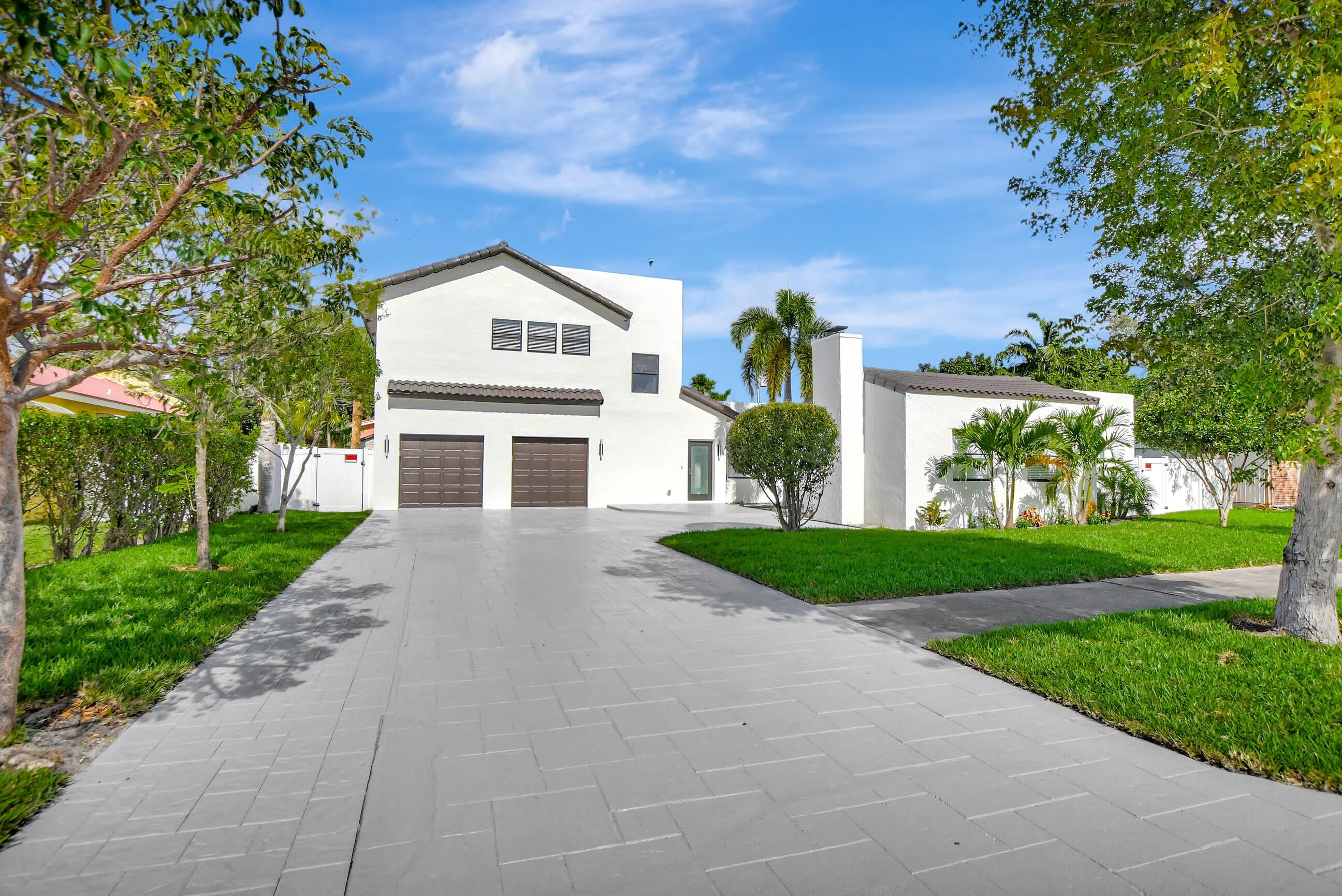 237 NW 7th Street – photo 1