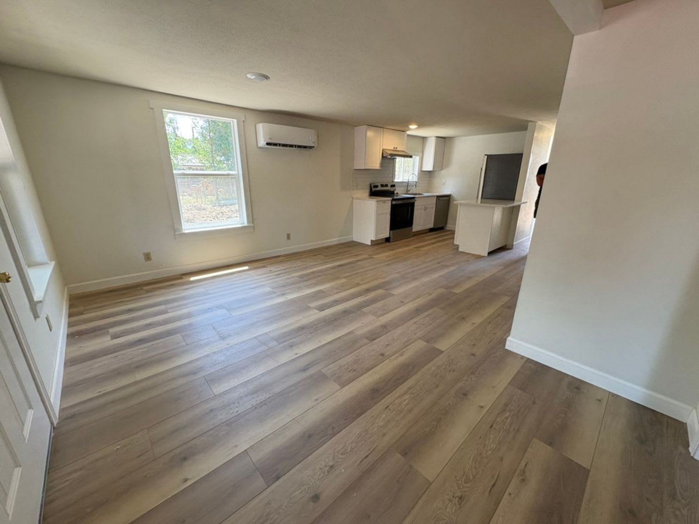 Freshly Remodeled 2 Bedroom Home – photo 5