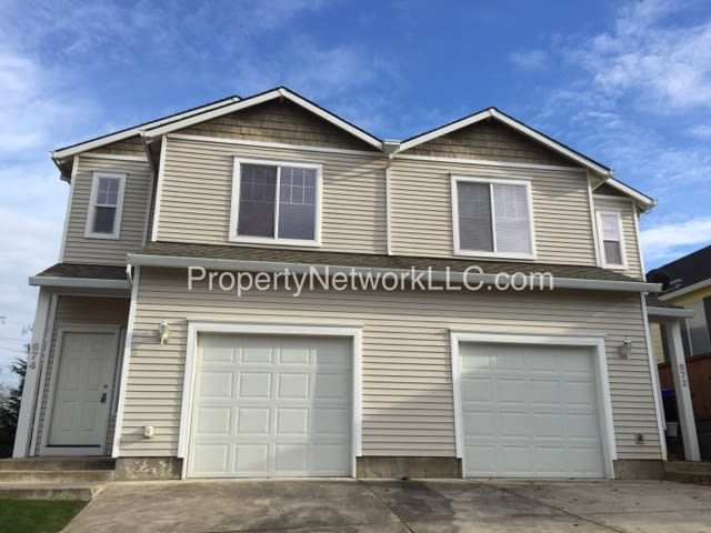 672 NE Anderson Road – photo 1