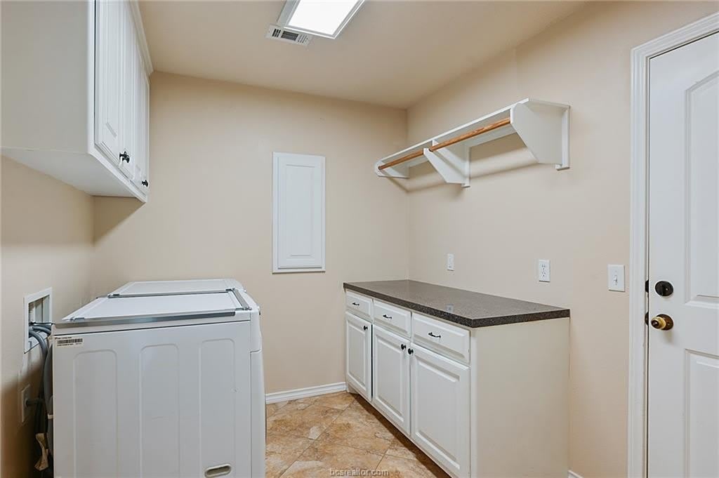 2214 Brougham Place – photo 2