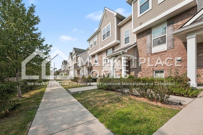 4596 Bradley Cir – photo 1