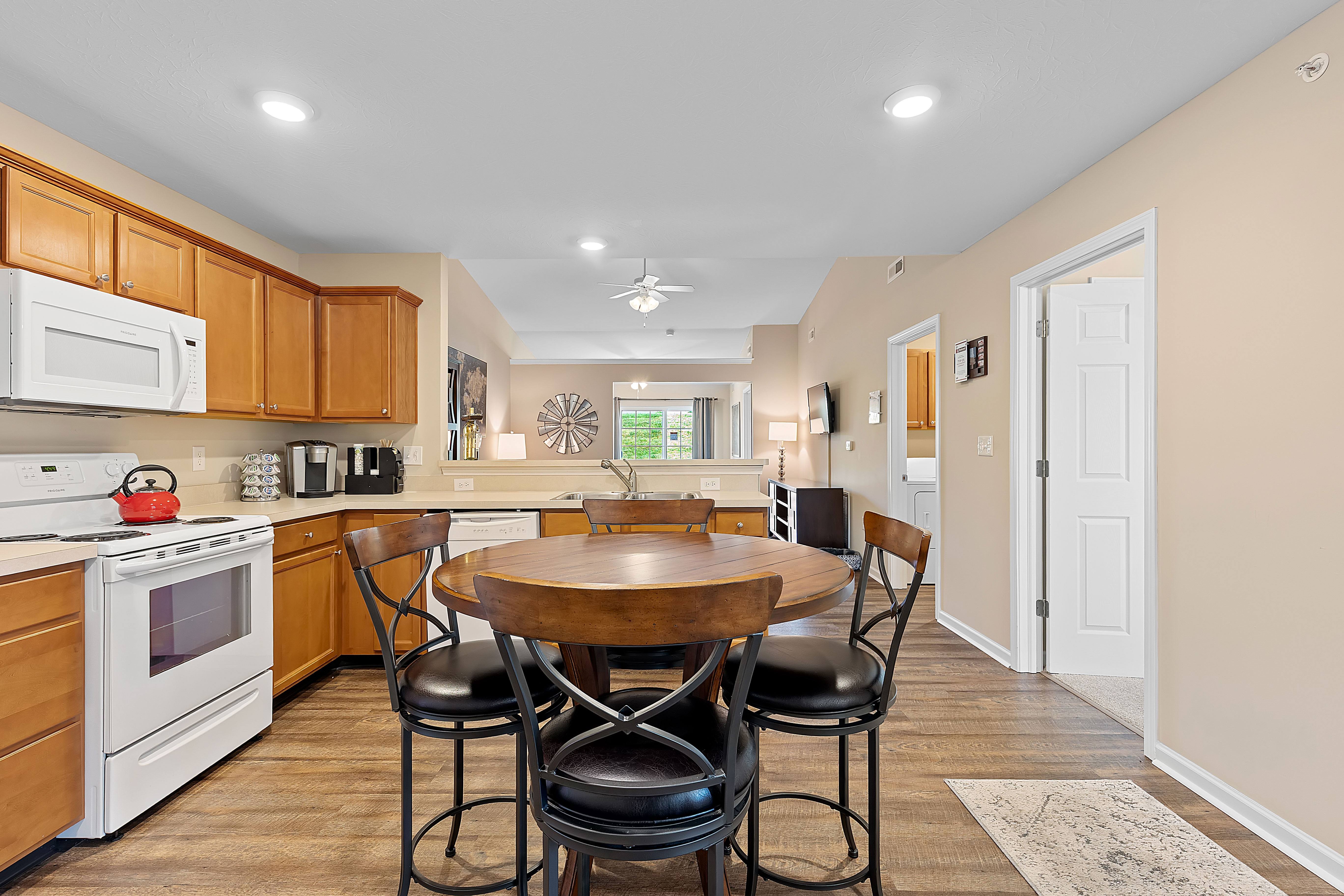 Redwood Westfield Myra Way – photo 4