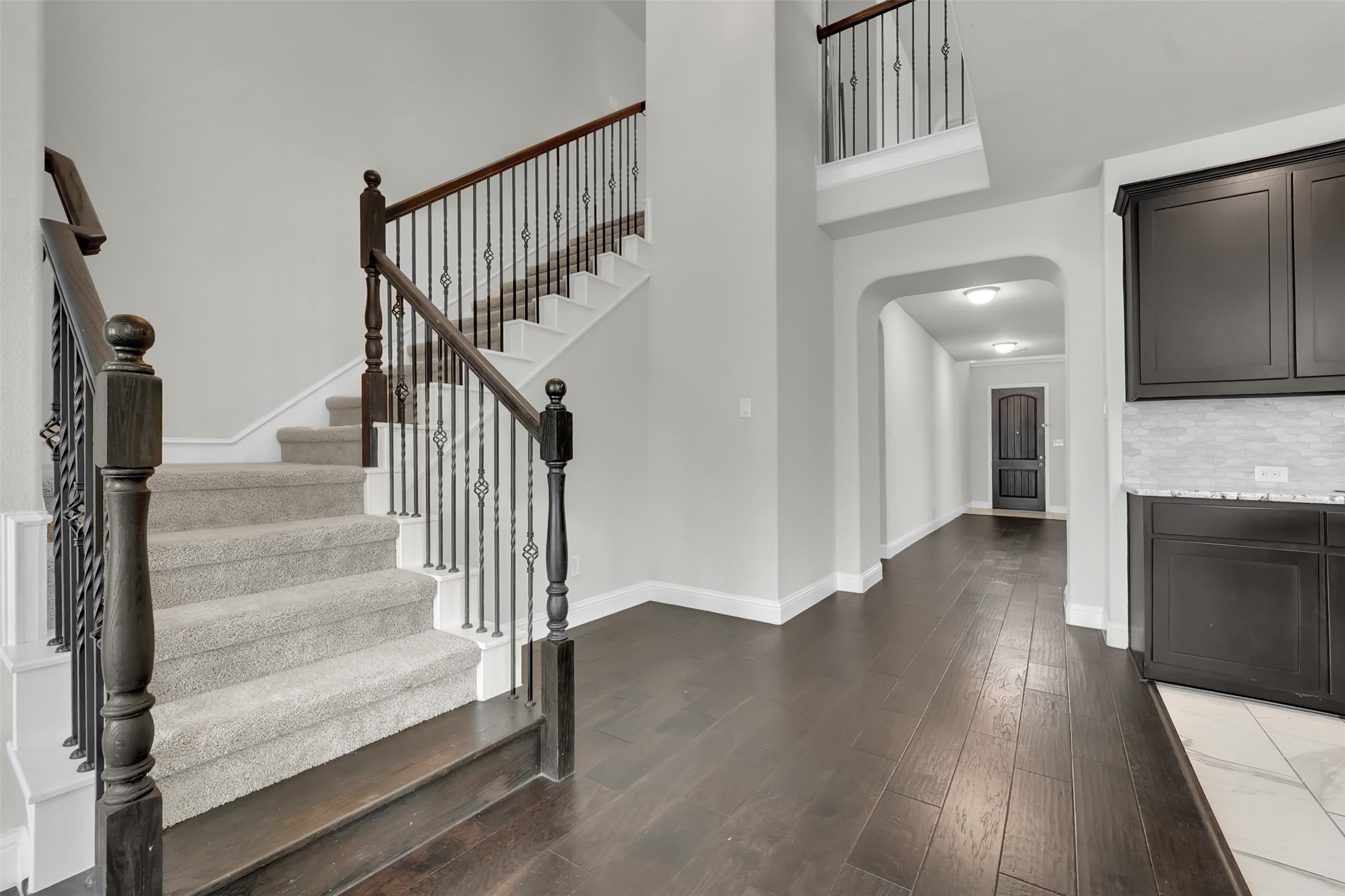 810 Acadia Court – photo 4
