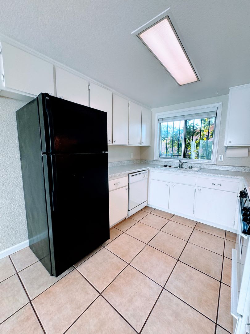 Adorable 2 bedroom 1 Bath Unit for Rent – photo 4