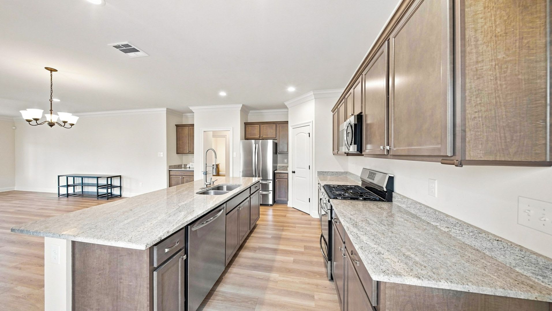 4 Bedroom House Available July 2026 – photo 3