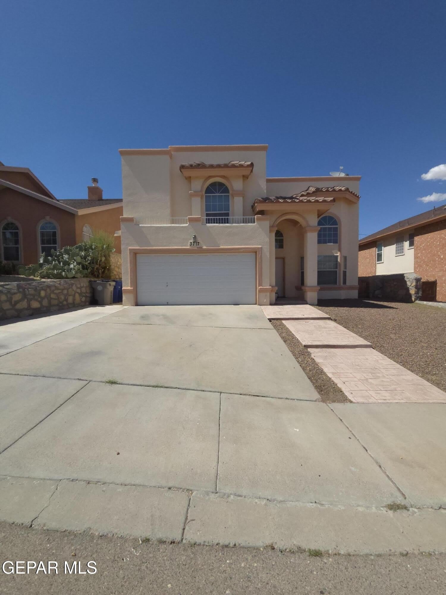 3717 NE HUBBLE Drive – photo 1