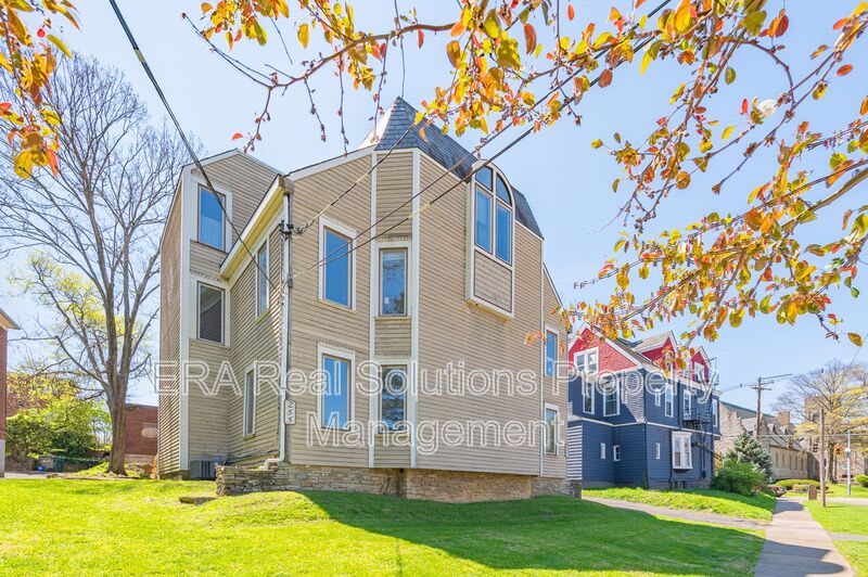 255-257 Loraine Avenue – photo 2