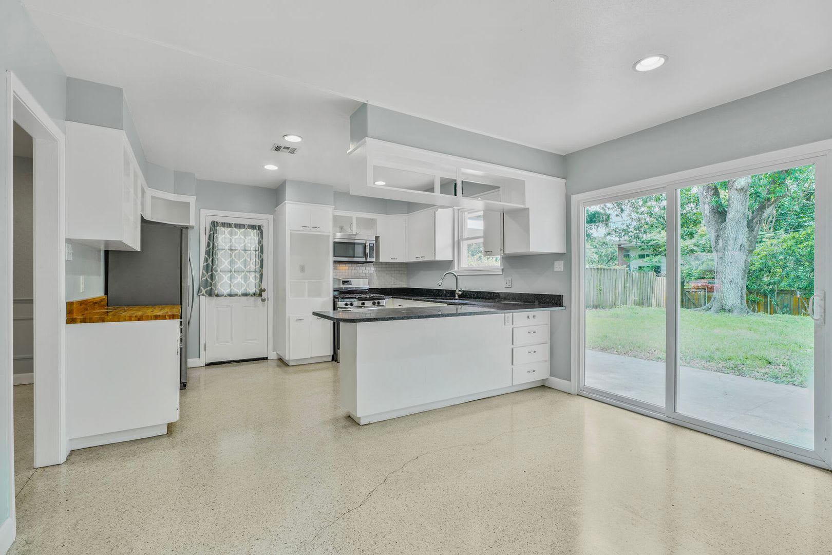 6015 Dover – photo 5