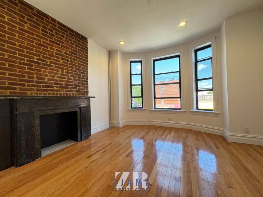 493 Seventh Avenue – photo 2