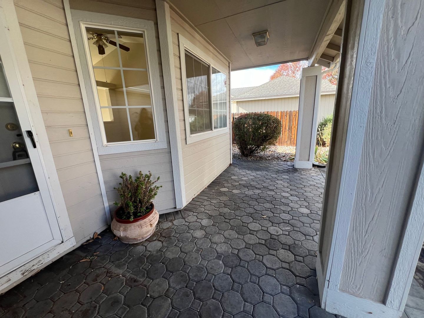 Charming 3/2/2 Home in Gardnerville *MUST SEE* – photo 4