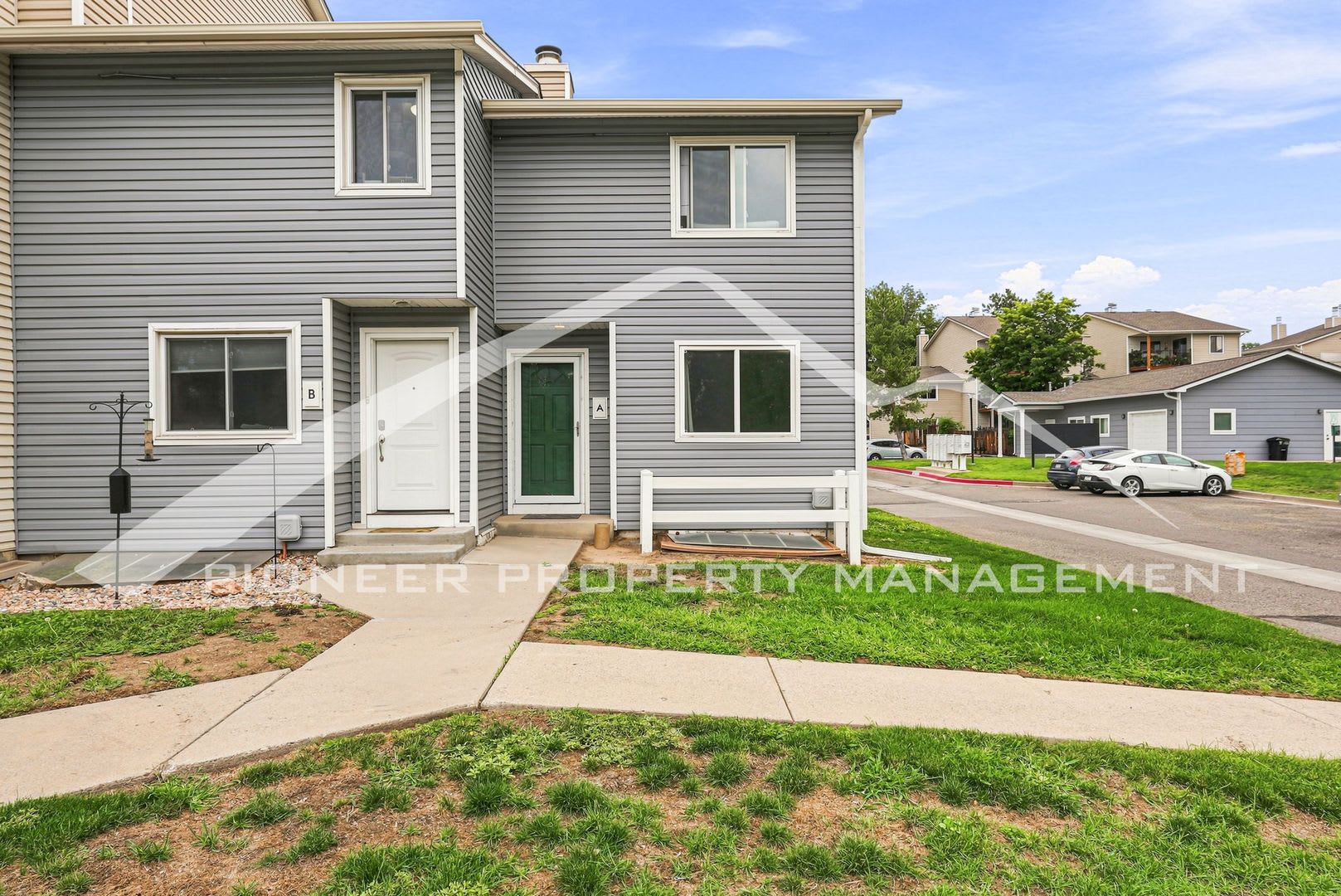 Lovely Townhome with Fenced Back Patio Area! – photo 1