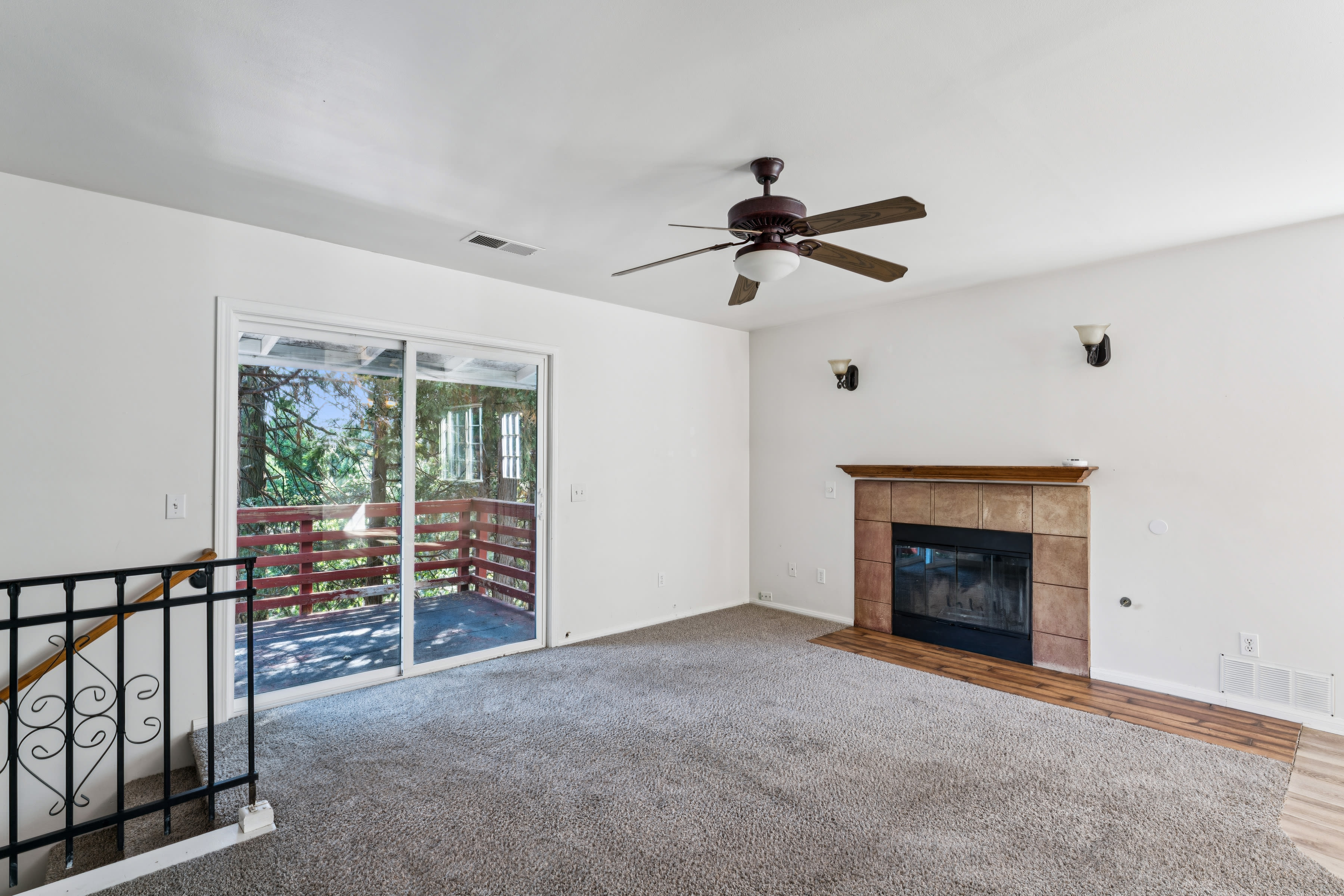 775 N Village Ln – photo 3