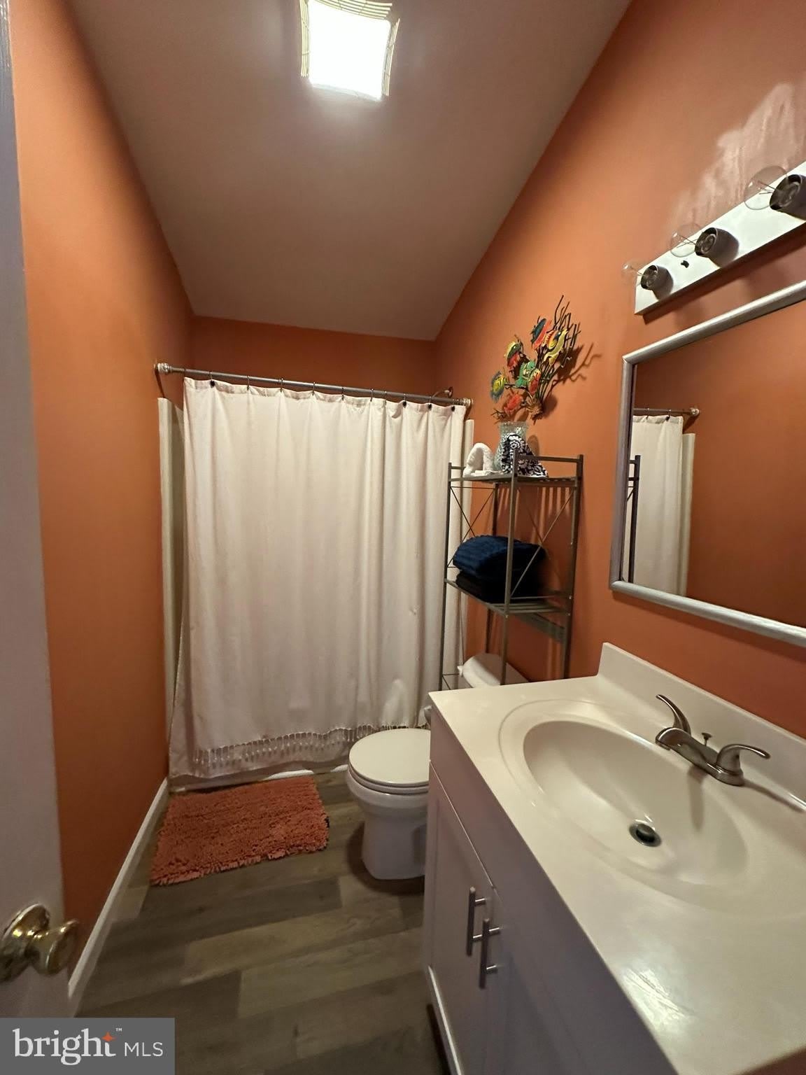 9217 ANNAPOLIS Avenue – photo 5