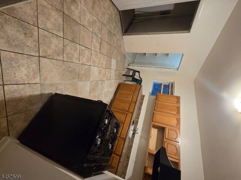 782 Grove St – photo 1