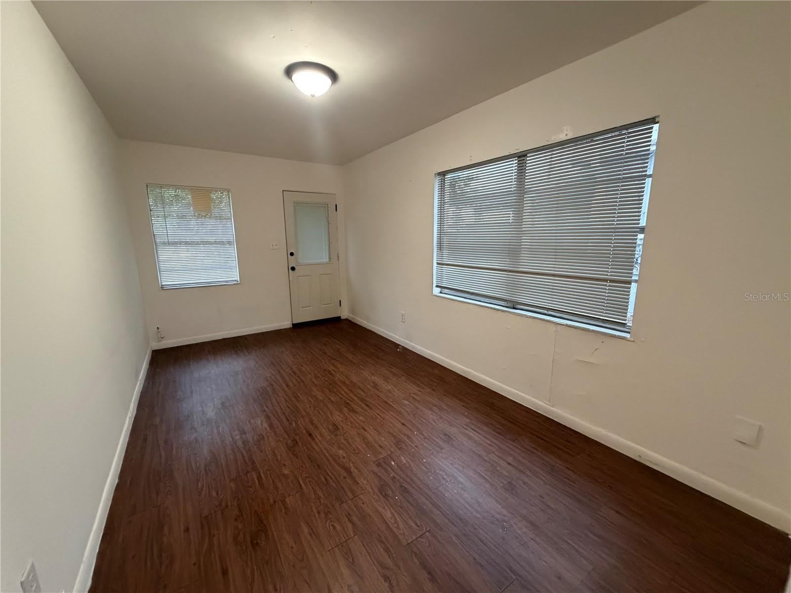 2107 S Mills Avenue – photo 3
