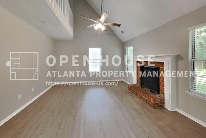 4015 Sharon Woods Drive – photo 3