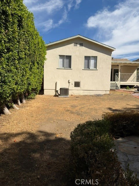 1824 Oakwood Avenue – photo 4