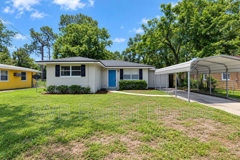 4630 Effingham Rd – photo 1