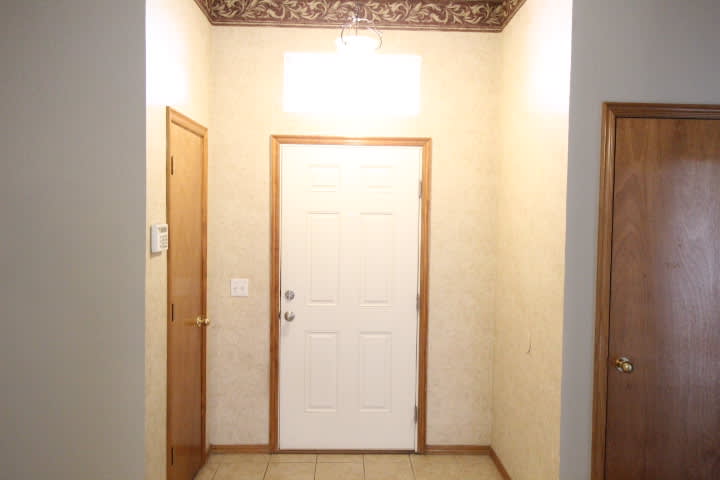 620 Eastview Dr – photo 2