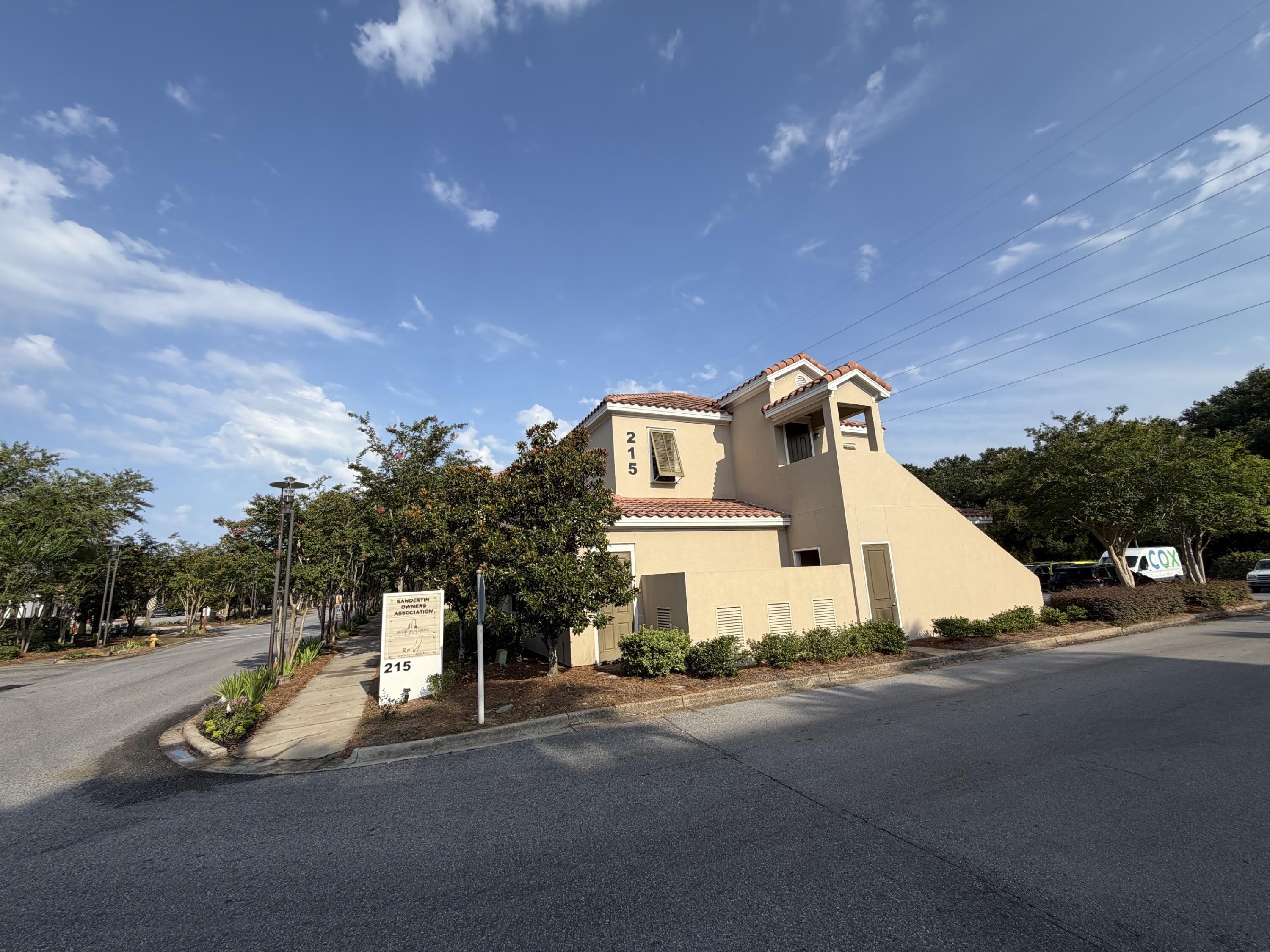 215 Grand Boulevard – photo 2