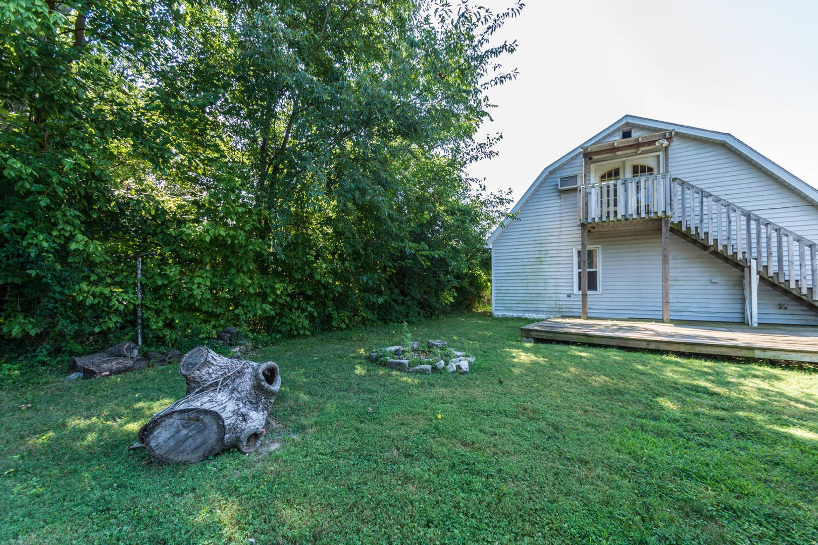 113 E 15th – photo 2