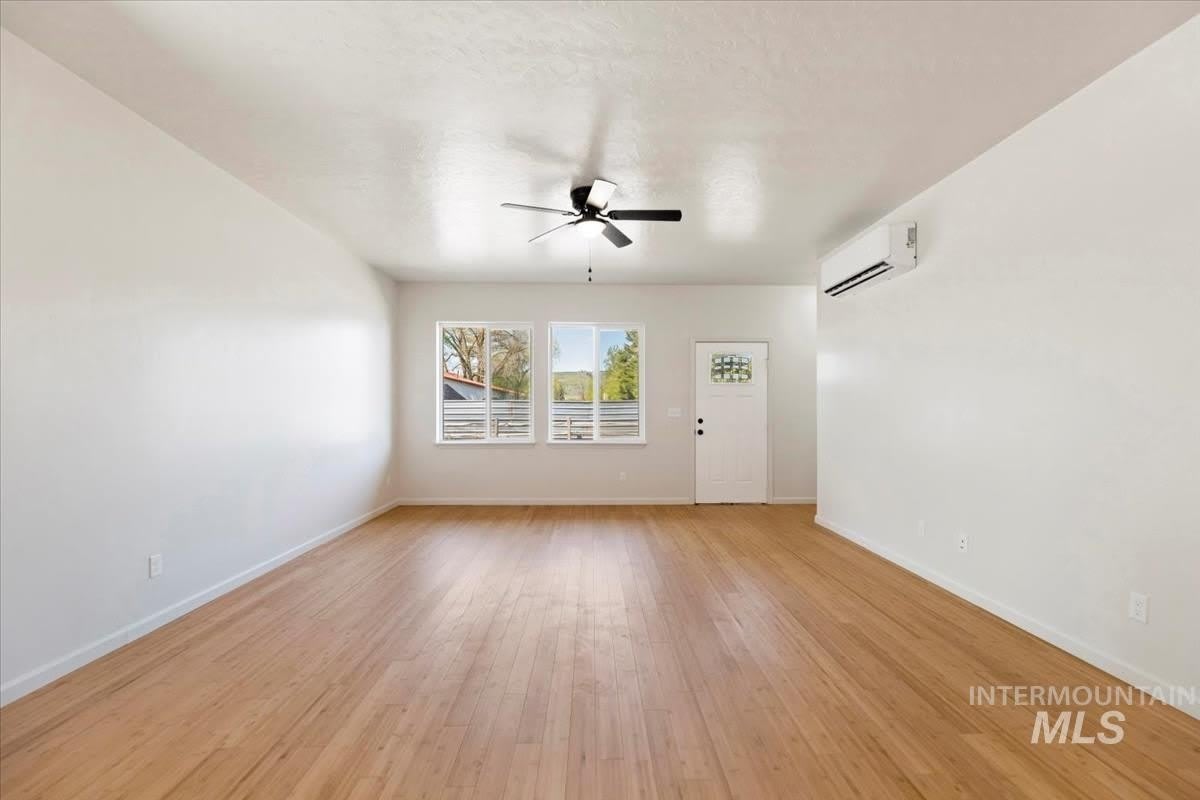 206 N Main Street – photo 4