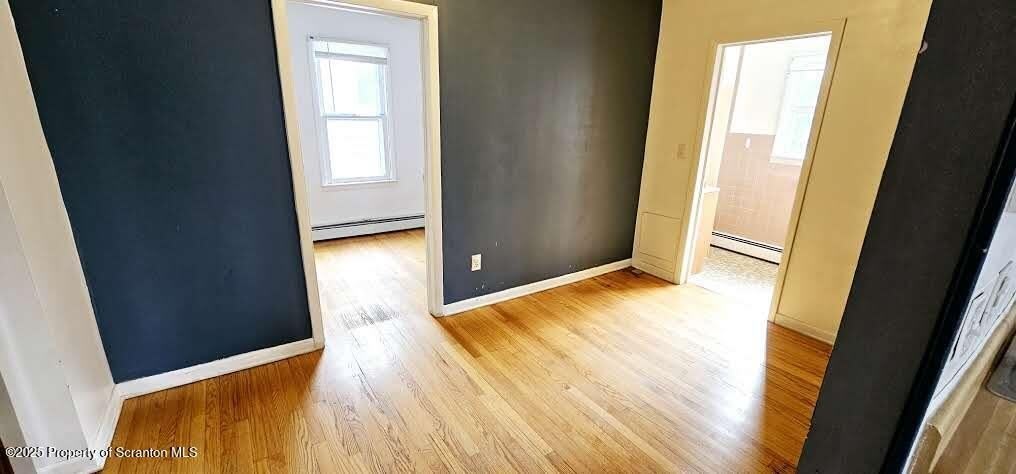 942 E Elm Street – photo 5