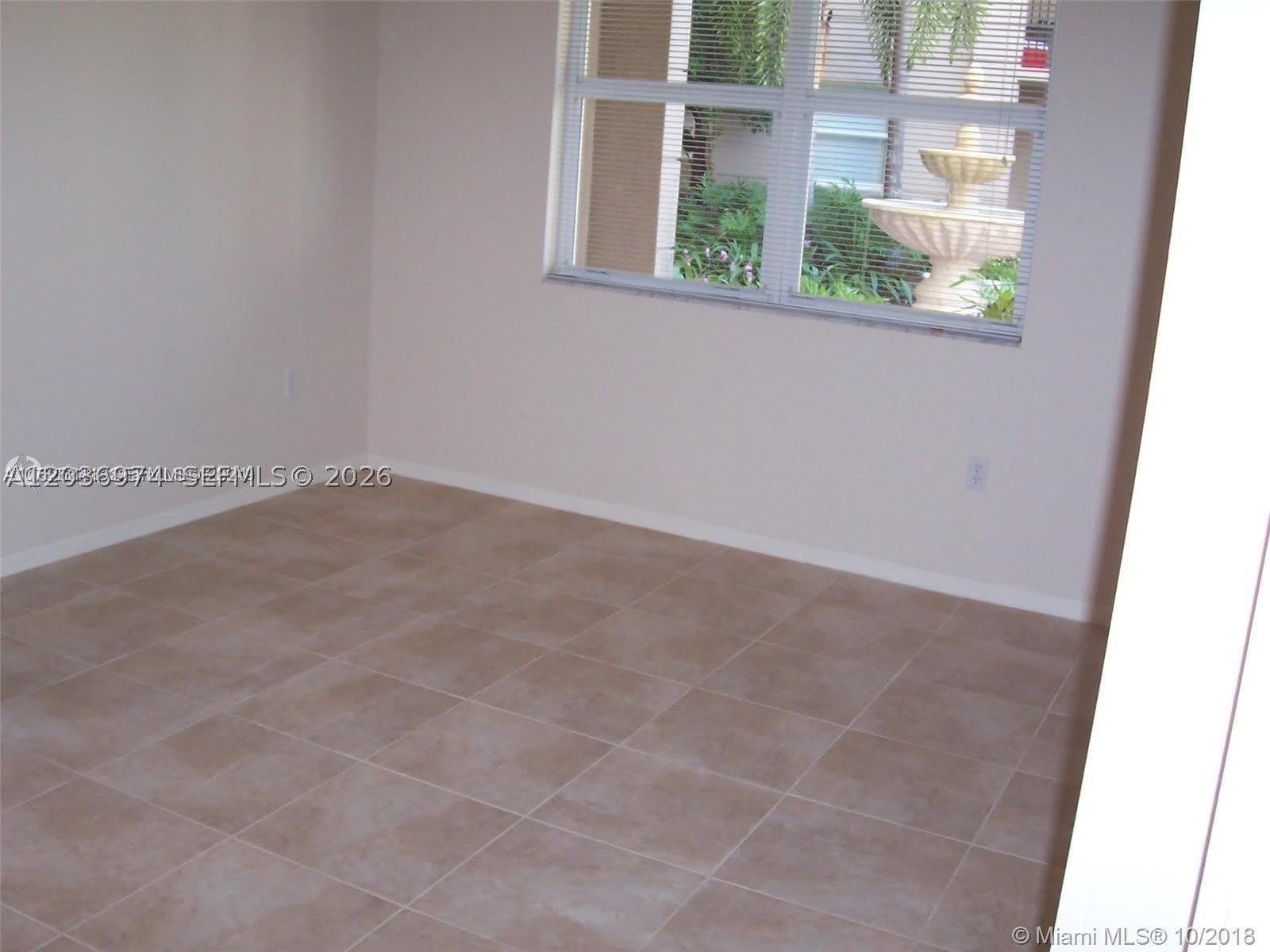 17125 N Bay Rd – photo 5