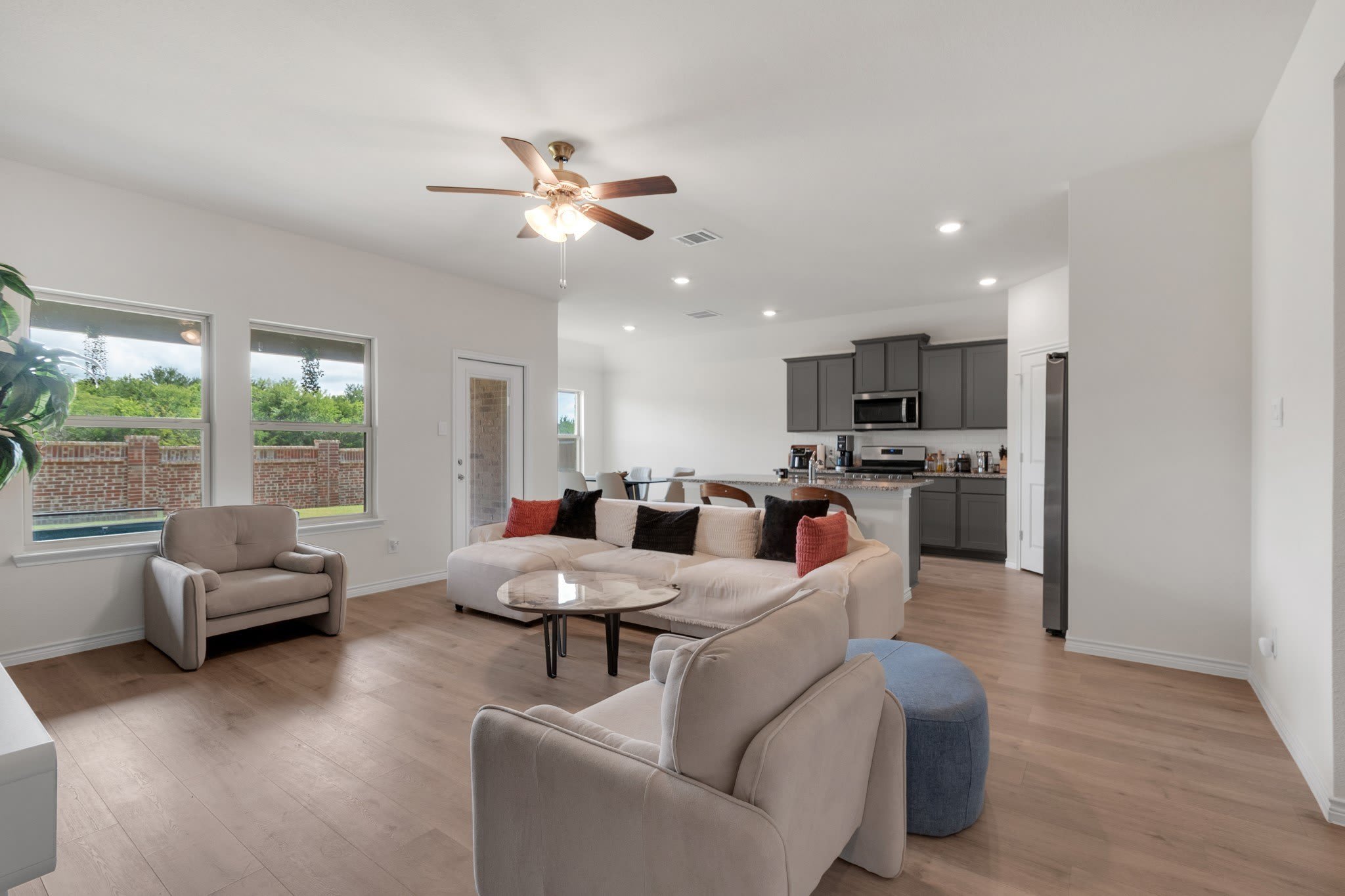 919 Gentle Rain Drive – photo 5