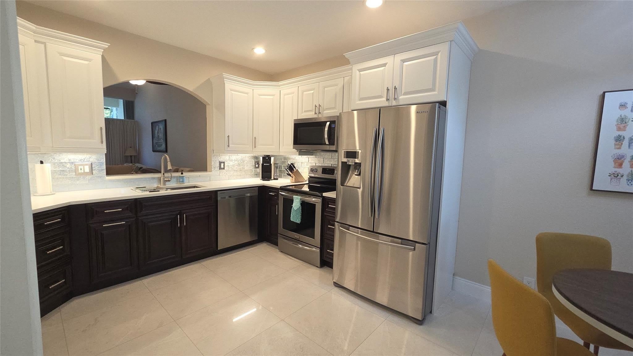 504 W Palm Aire Drive – photo 3