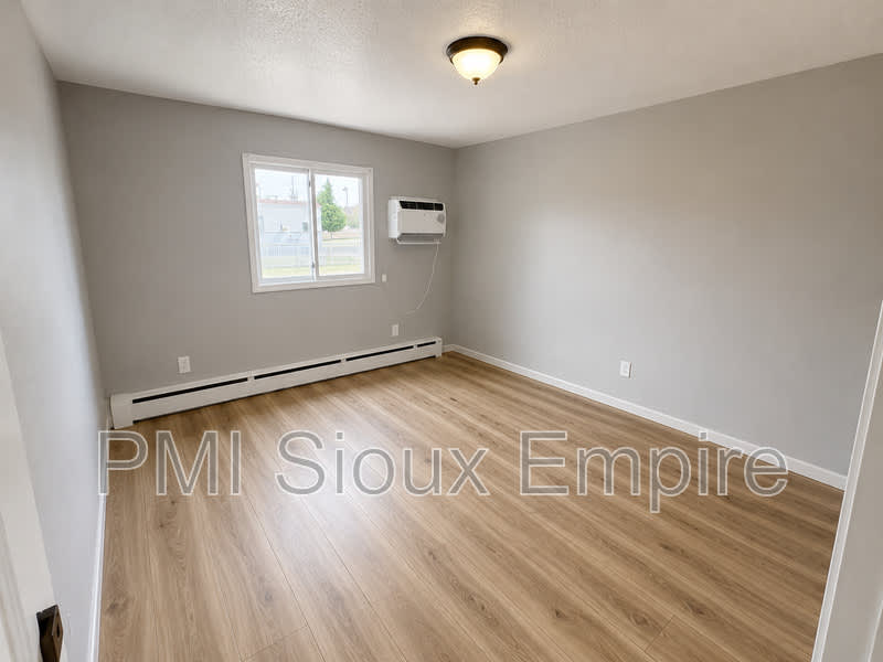 2624 S Duluth – photo 2
