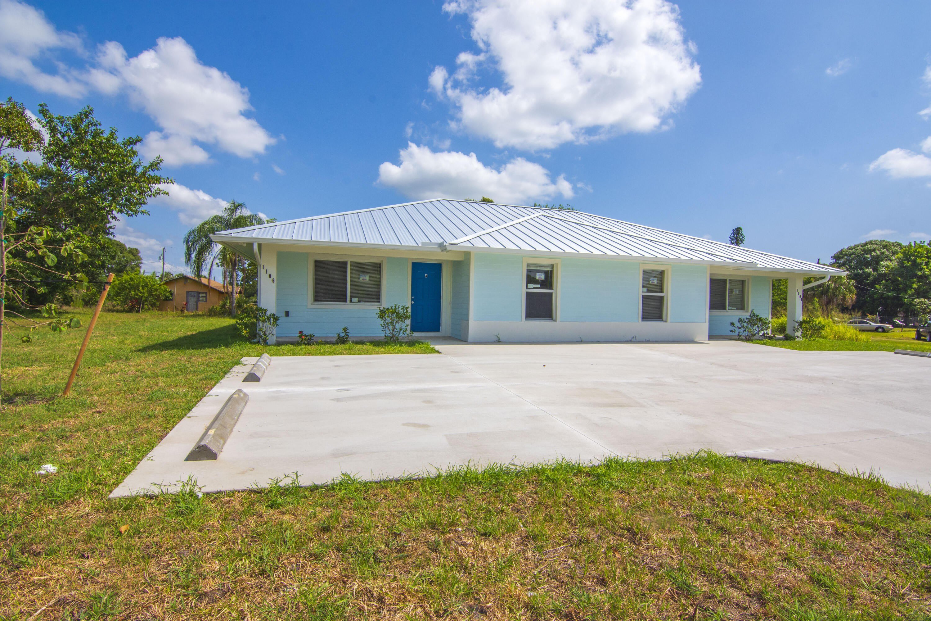 1405 Avenue G – photo 3